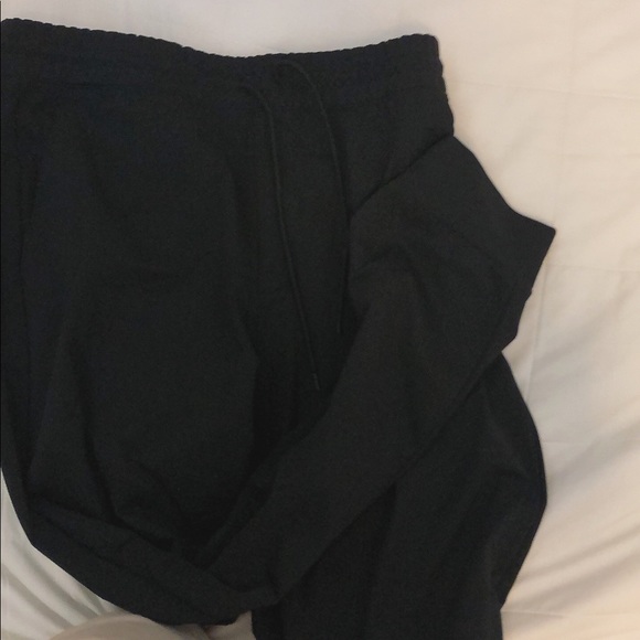 Uniqlo men casual joggers black pockets drawstring - Picture 5 of 6